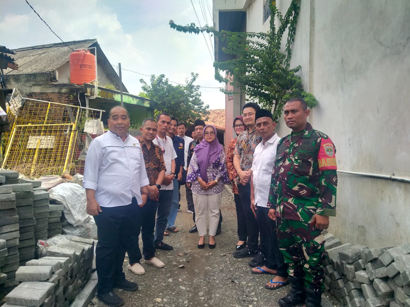 Pendampingan Pengelolaan Dana Desa di Desa Karet, Jalankan Fungsi Edukasi