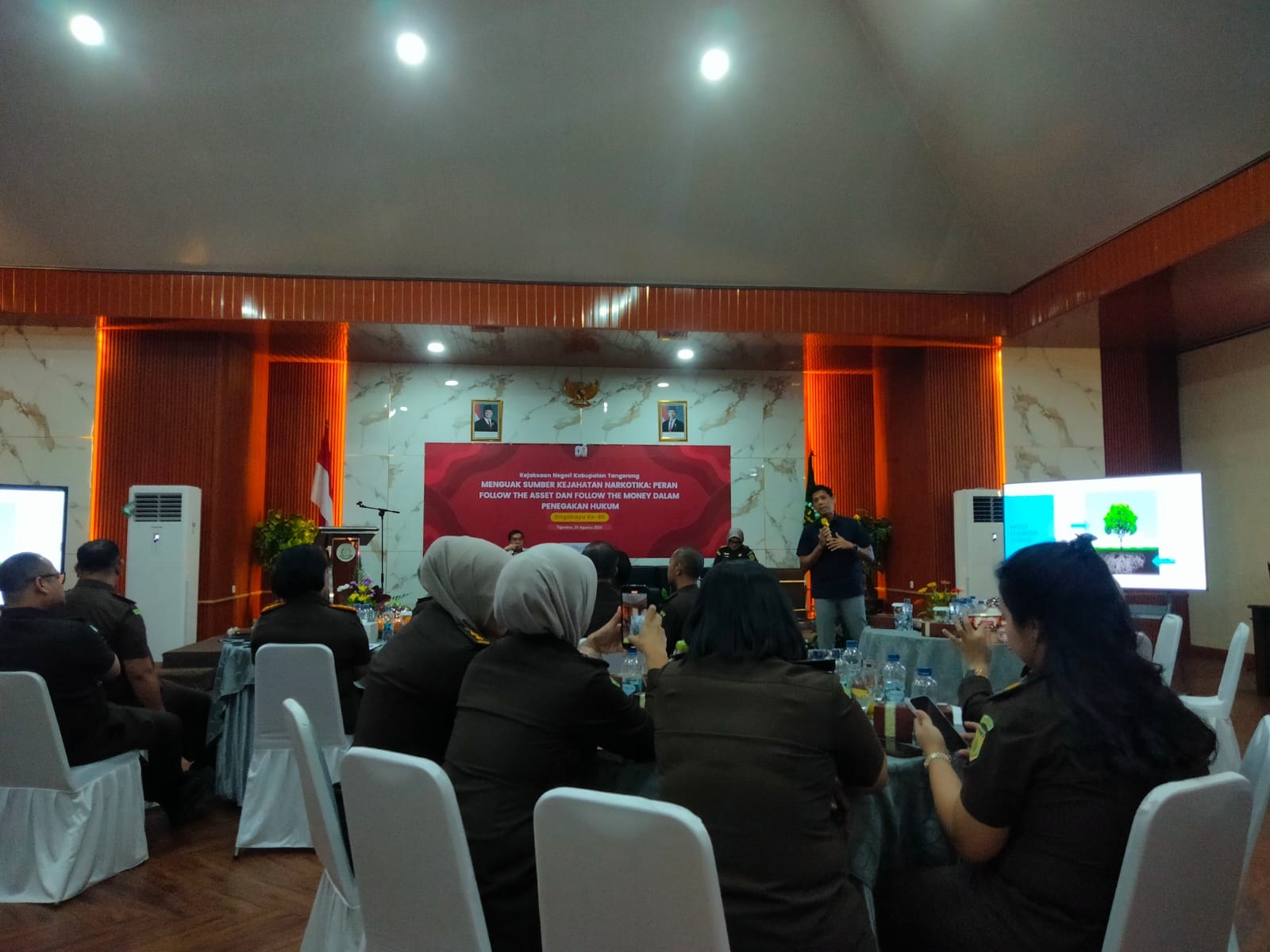 Menyambut Harlah Kejari, Gelar Seminar TPPU Narkotika, Edukasi Agar Tak Terdampak