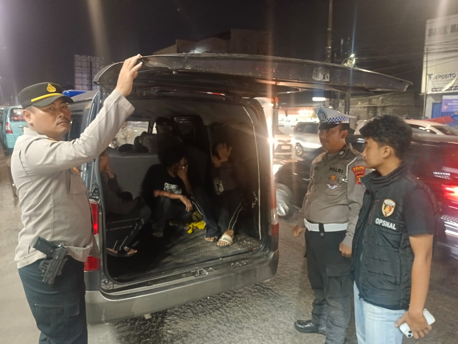 9 Pak Ogah dan Pelaku Tawuran Diringkus Polsek Ciputat Timur
