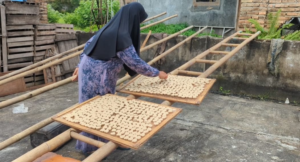 Produksi Kue Satu Meningkat Jelang Lebaran
