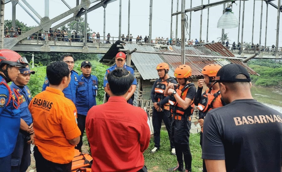 Terpeleset, Pemancing Hilang di Cisadane