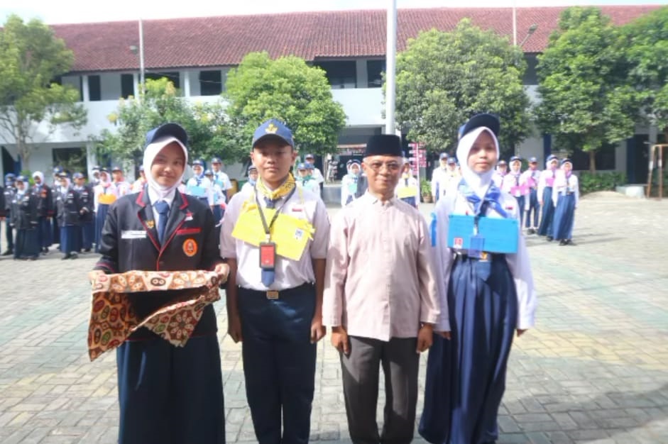 SMPN 1 Tigaraksa Membentuk Karakter Pemimpin Melalui LDKS