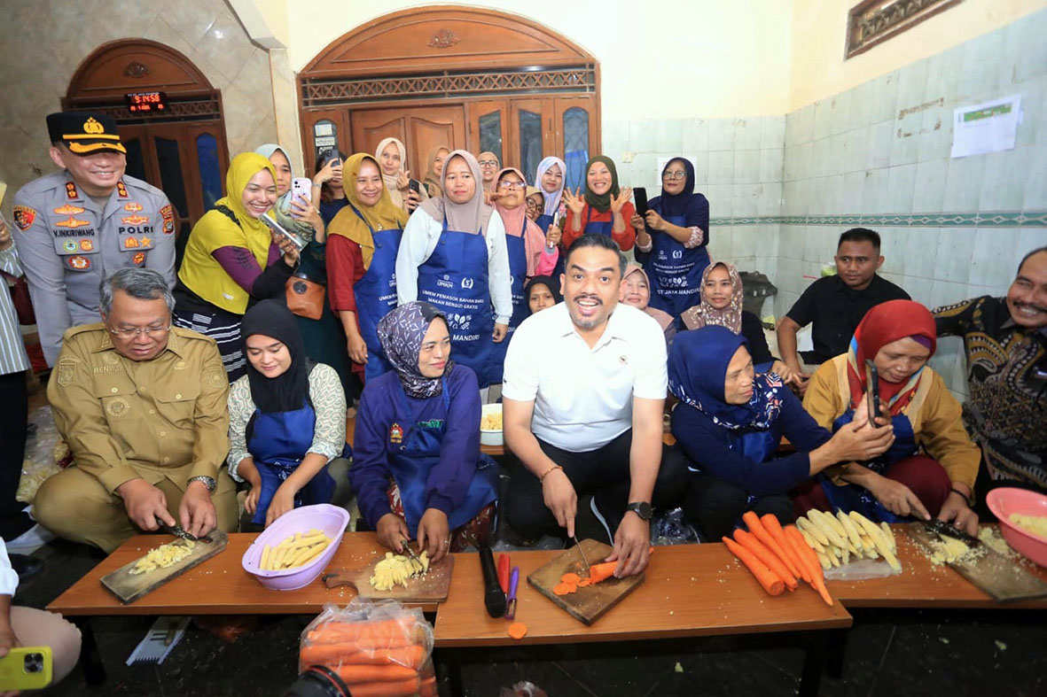 UMKM Harus Jadi Pemasok MBG, Menteri UMKM Kunjungi Suplier Program MBG di Pamulang