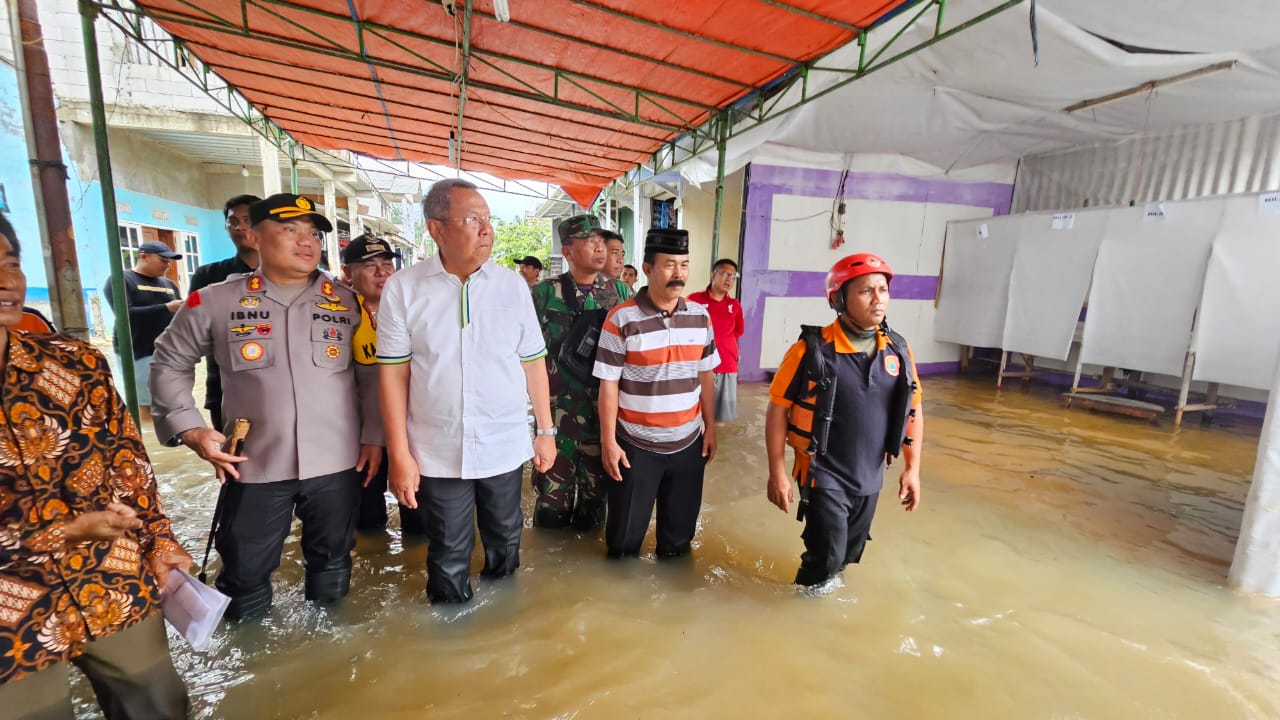 Lokasi TPS Terendam Banjir, Pemungutan Suara di TPS 10 di Pondok Aren Ditunda