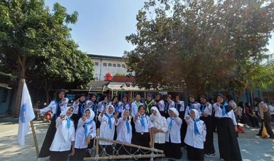 Untuk Tingkatkan Kesiapsiagaan Seluruh Warga Sekolah, PMR SMPN 1 Kosambi Gelar Mitigasi Bencana