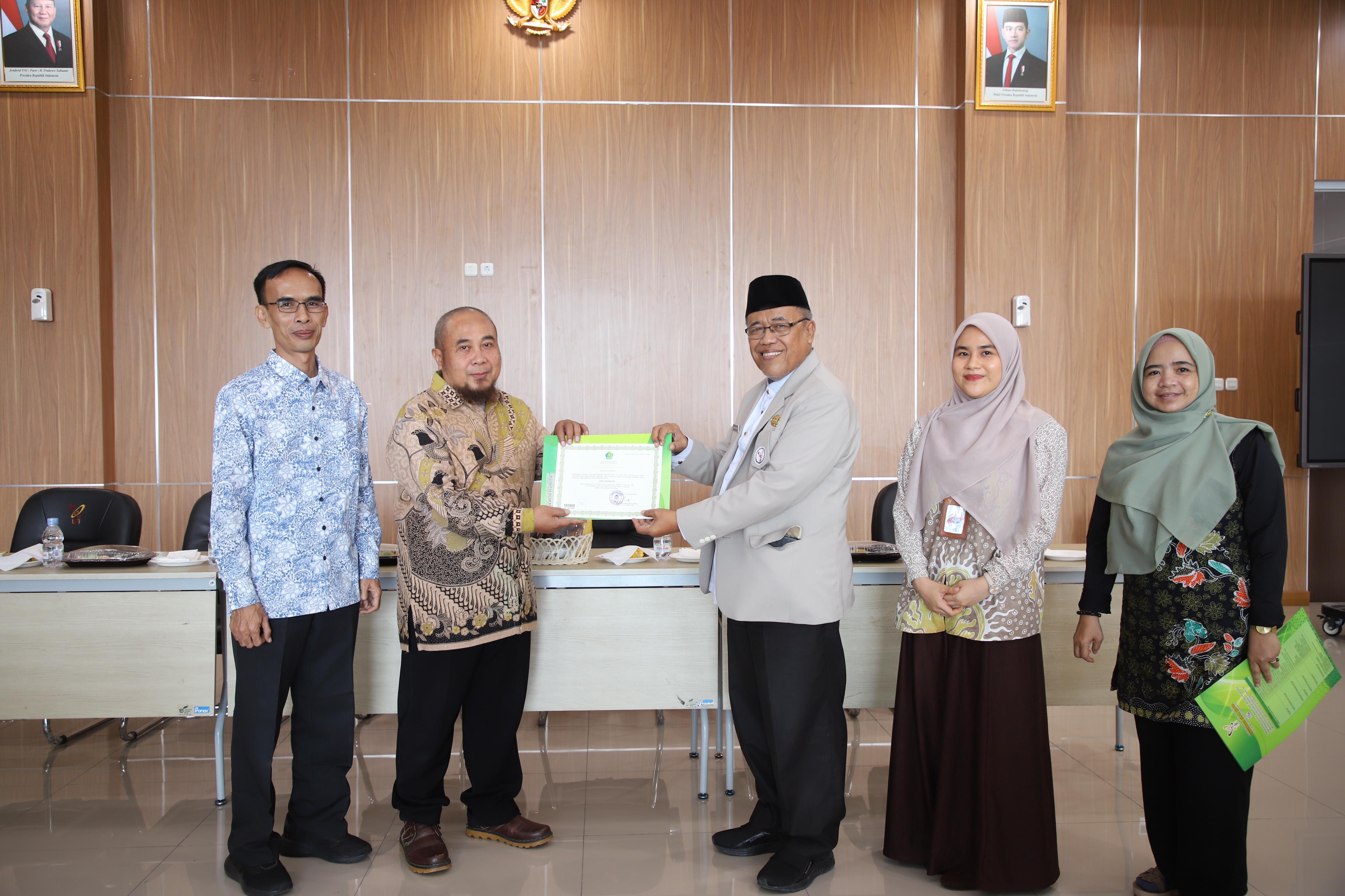 77 Dosen Tersertifikasi, Rektor Targetkan Raih Akreditasi Unggul untuk Kampus