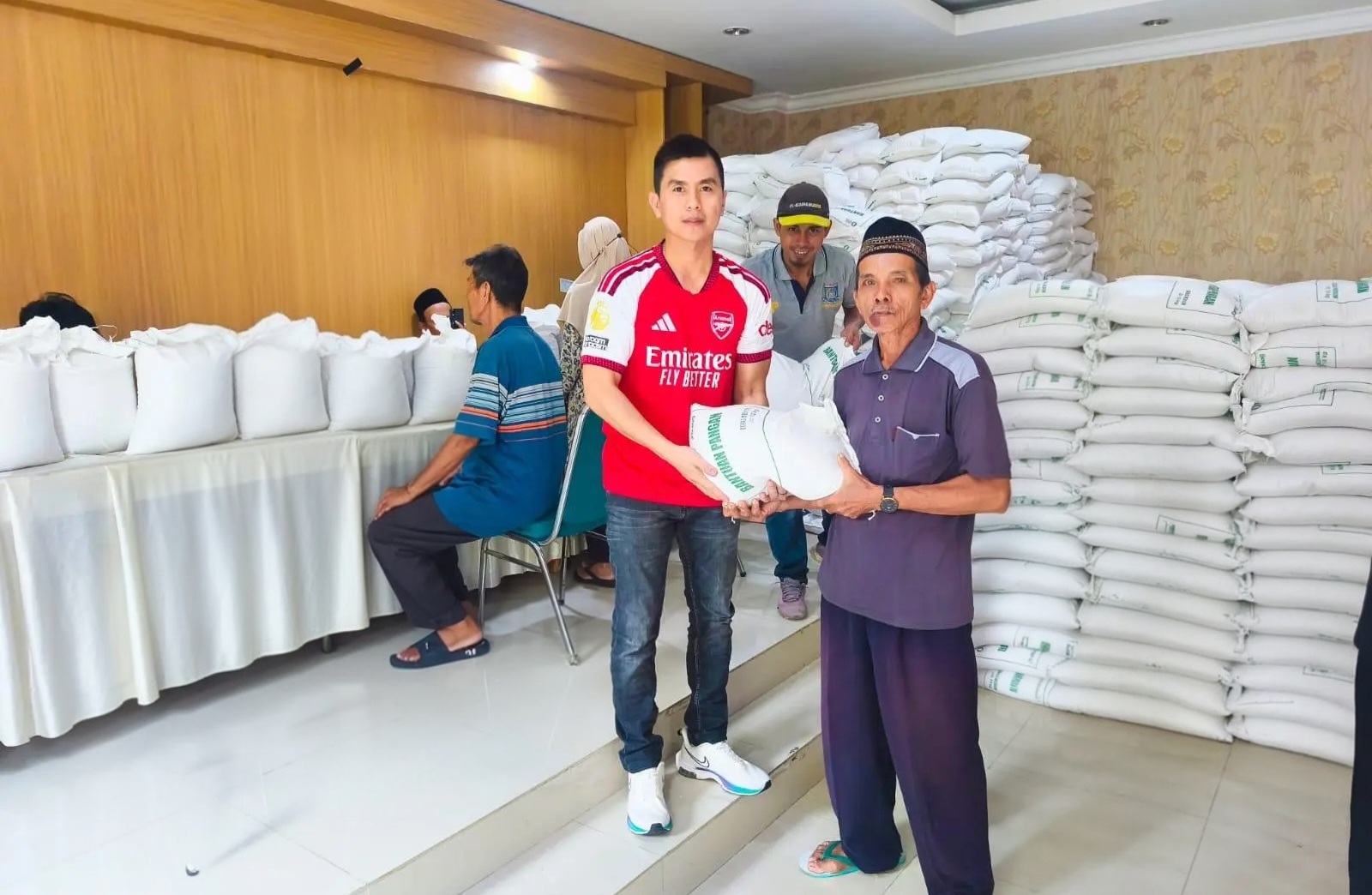 Bantuan Beras Bantu Ringankan Beban Warga