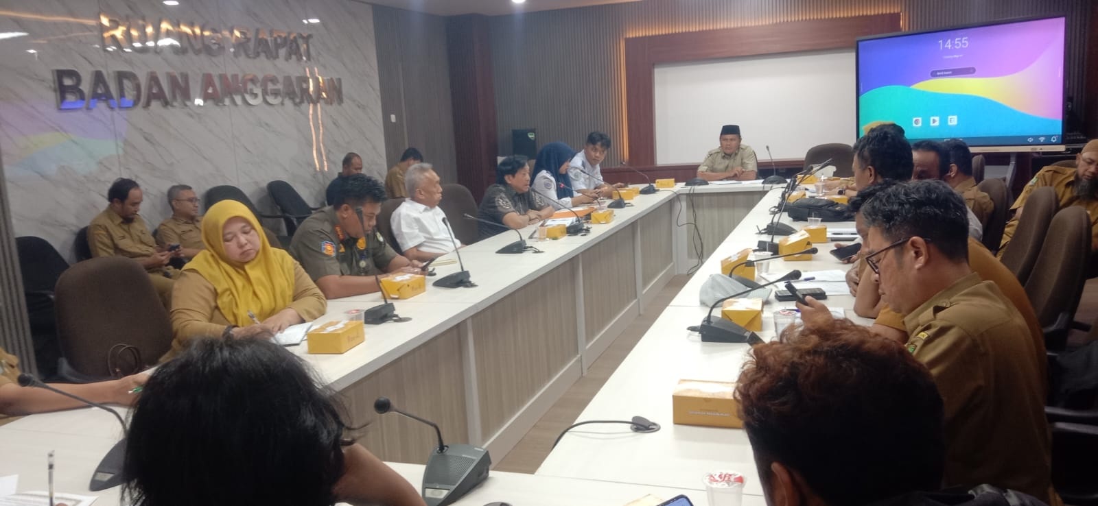 DPRD Minta Karaoke di Hotel Aston Disetop