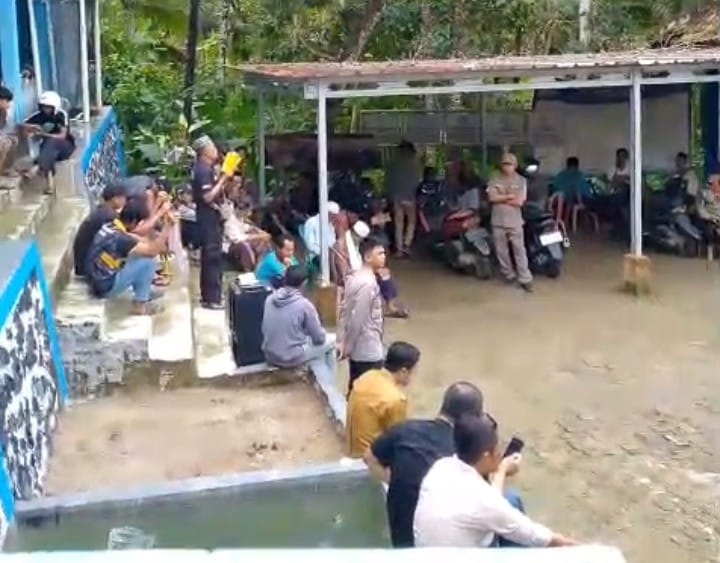 Pembangunan KDMP di Tanah Kuburan Diprotes