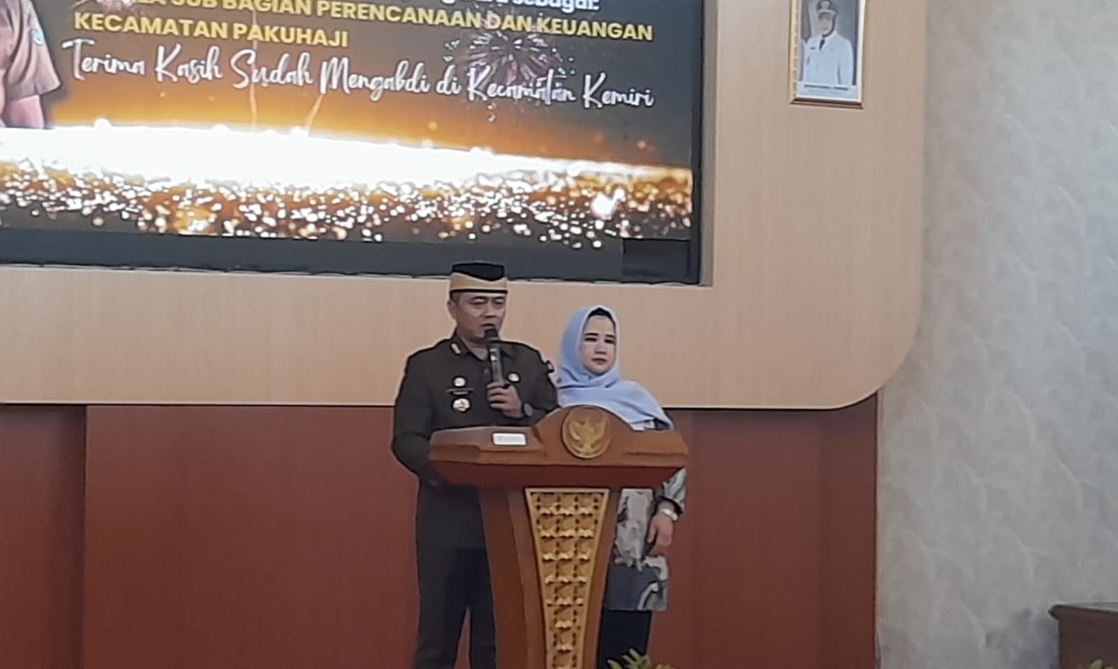Gedung Puskesmas dan Pembangun Stadion Mini Jadi PR