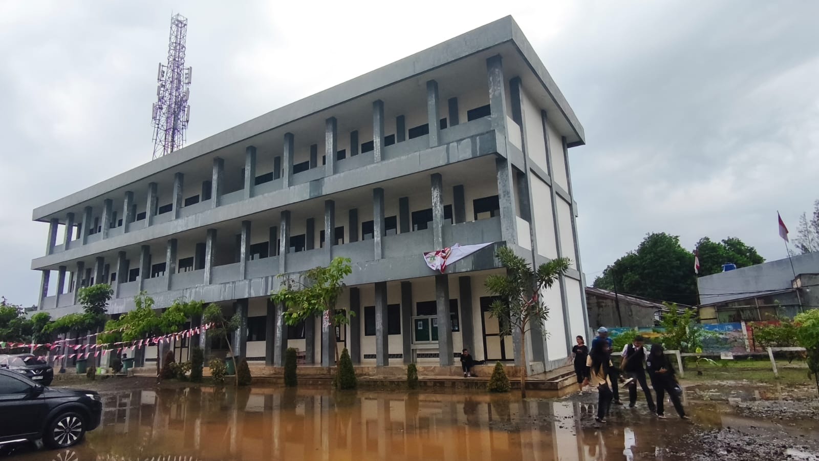 SMKN 8 Tangsel Kurang 7 Kelas, Siswa Pakai Ruang Praktik Bergantian