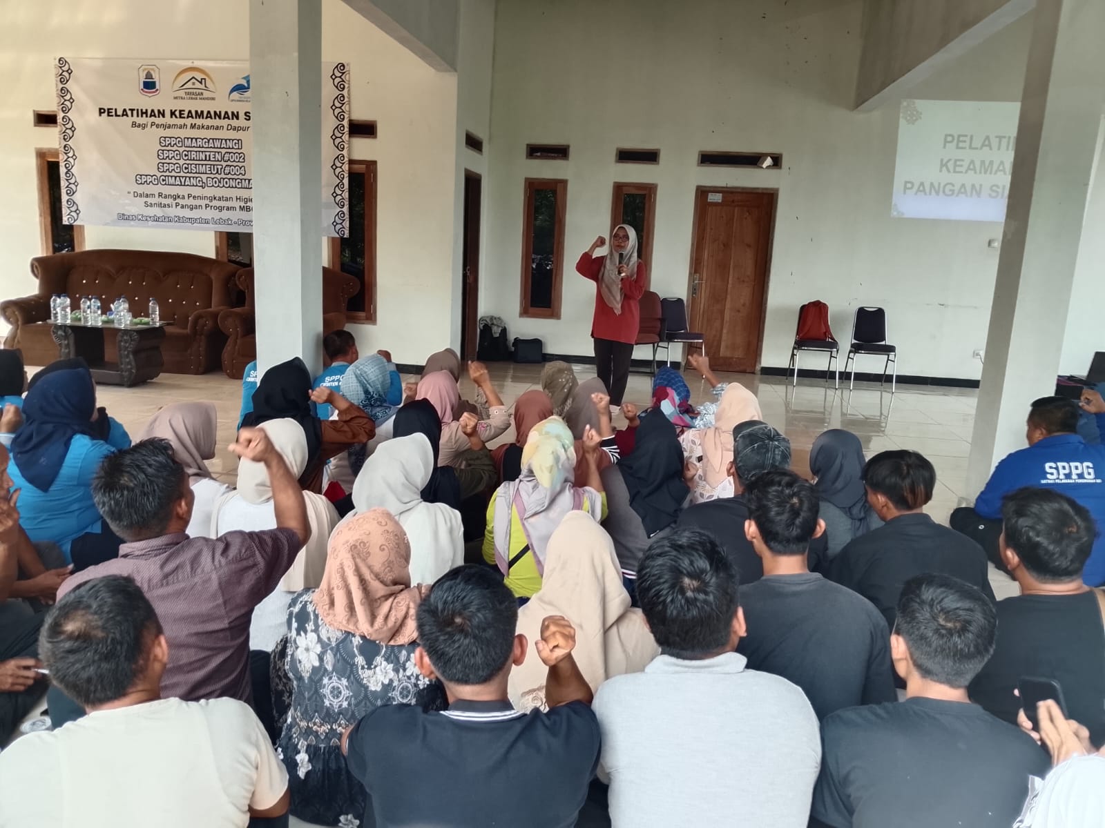 200 Relawan Penjamah Makanan MBG Dilatih