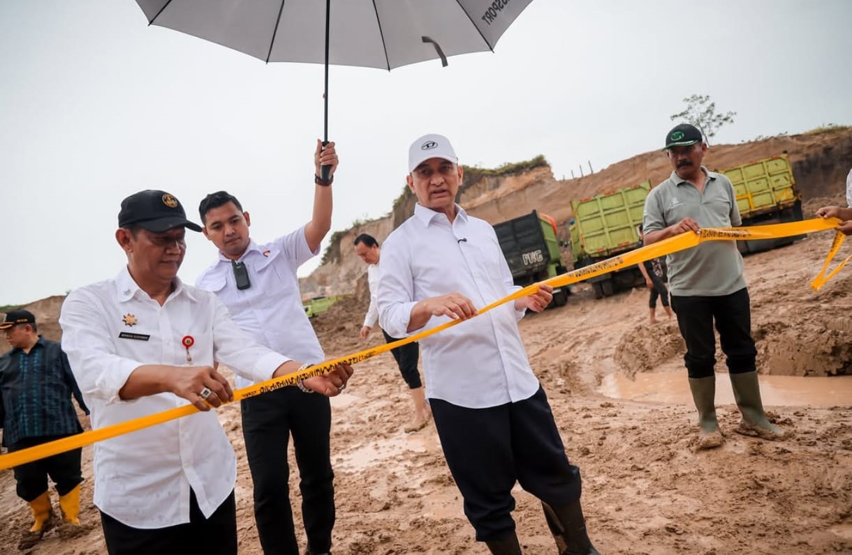 Wagub Sebut Penambang Legal Belum Tertib
