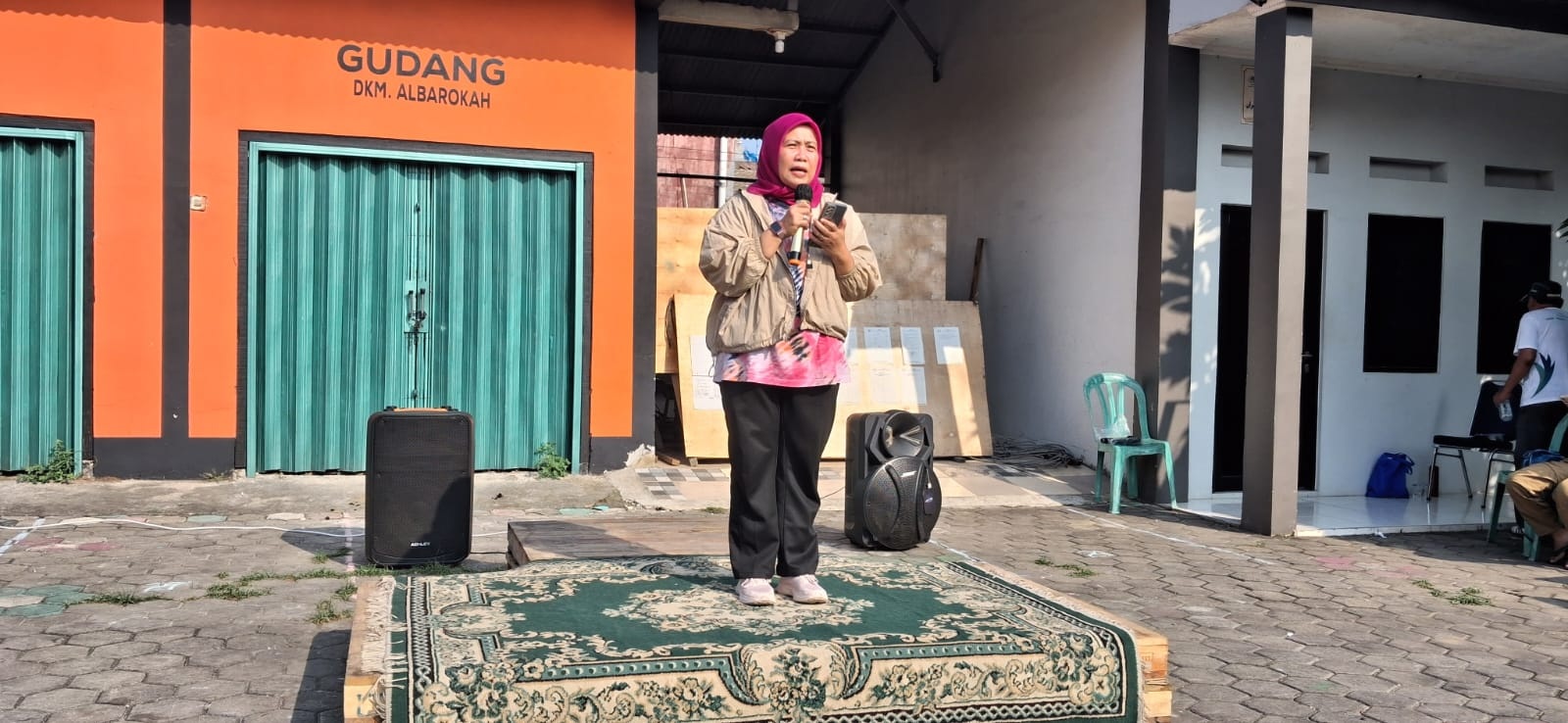 Sunatan Massal Sambut Hari Anak