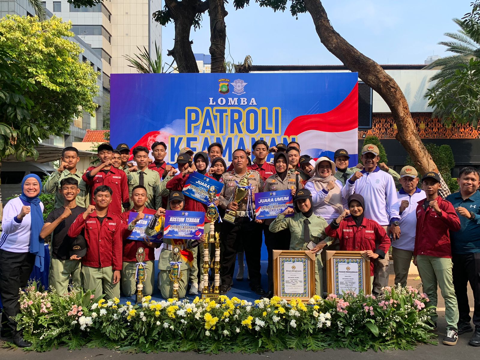 Polres Tangsel Raih Juara Umum Lomba Baris Berbaris Tingkat Polda