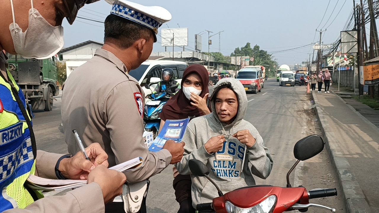 Jalan Raya Serang KM 32 Rawan Kecelakaan