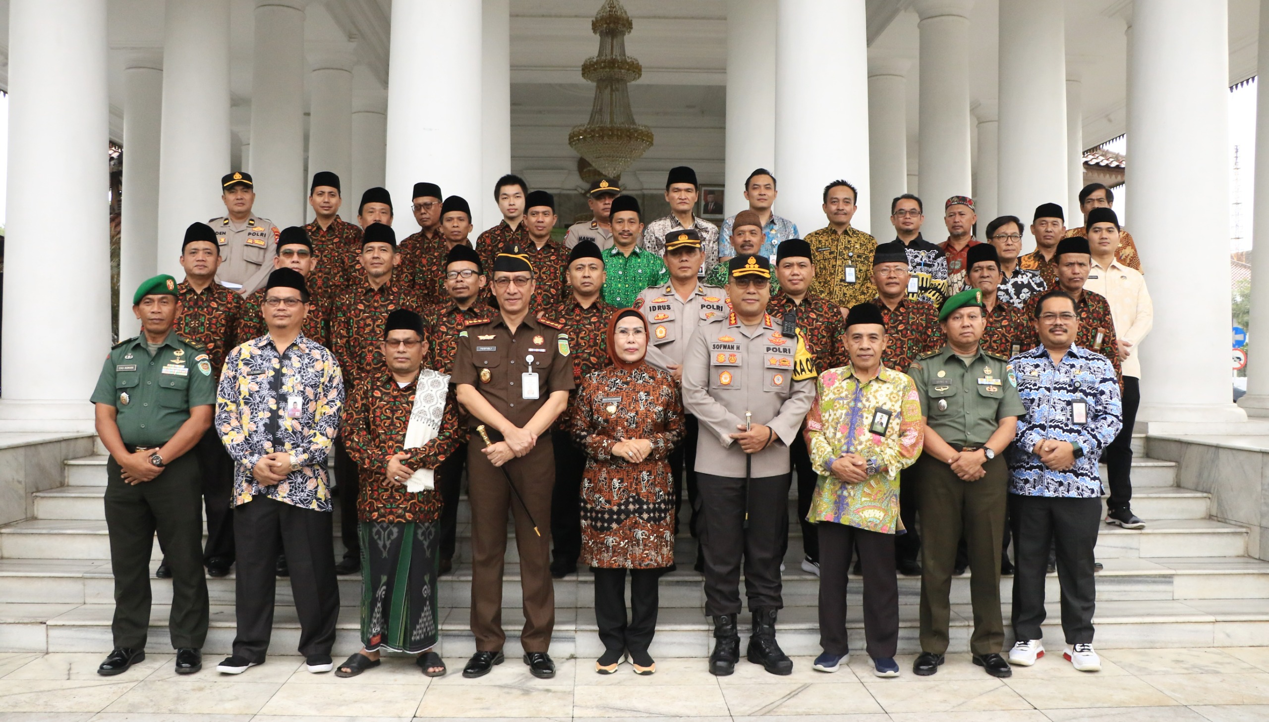 Lantik Pengurus Baru, Tatu Minta FKUB Jaga Kerukunan Umat Beragama