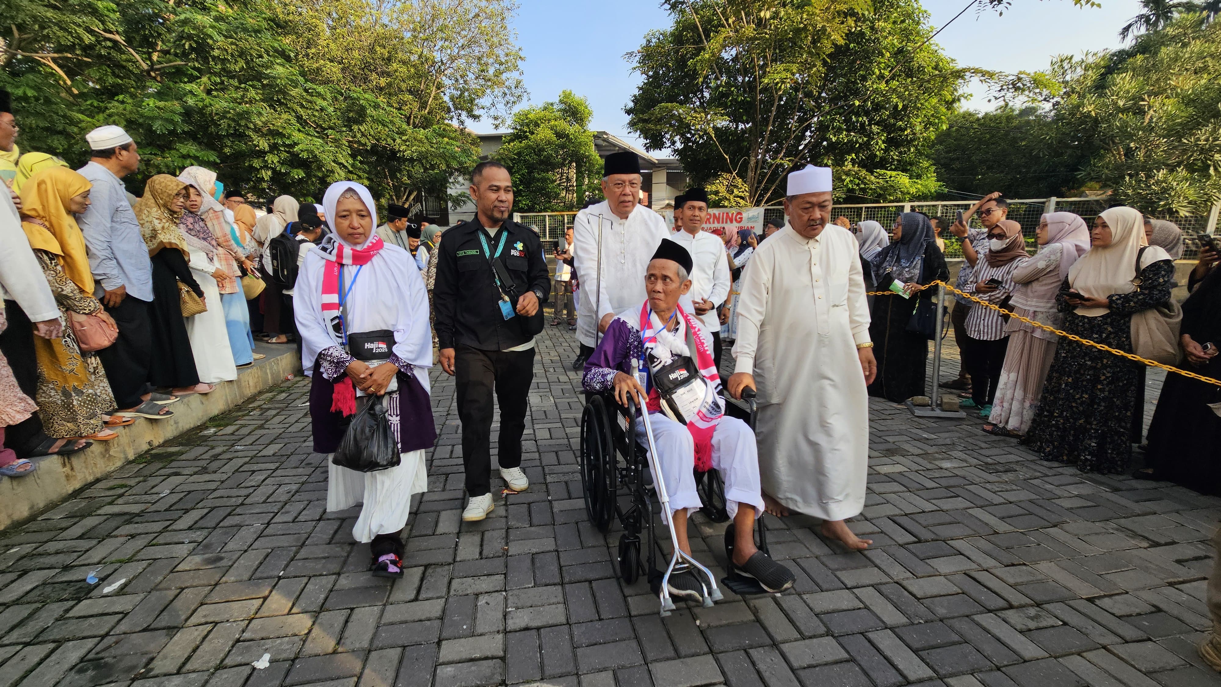 1.397 Calon Jamaah Haji Asal Tangsel Tiba di Tanah Suci