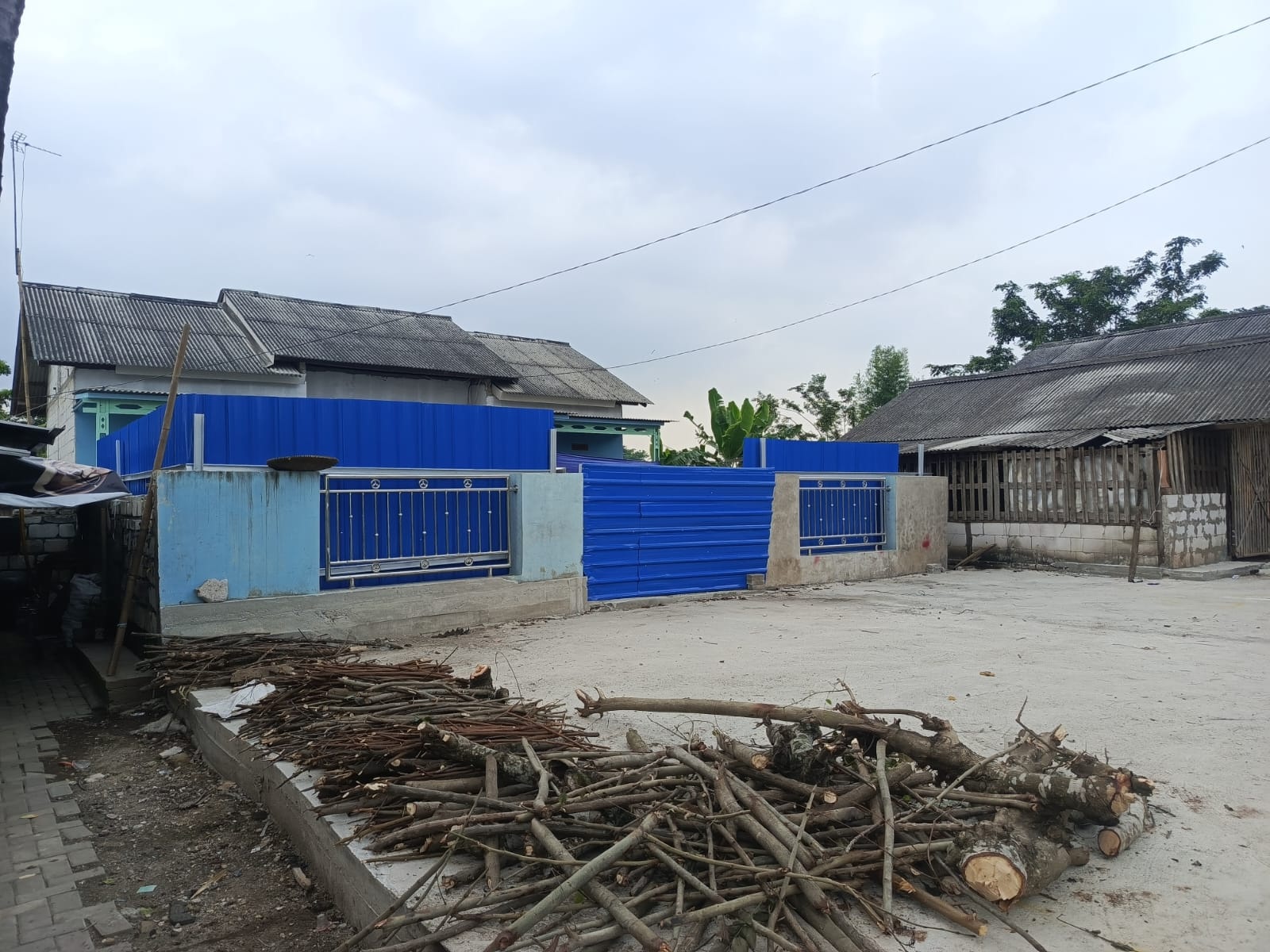 Sisakan Satu Keluarga, Dekontaminasi Radioaktif Belum Rampung