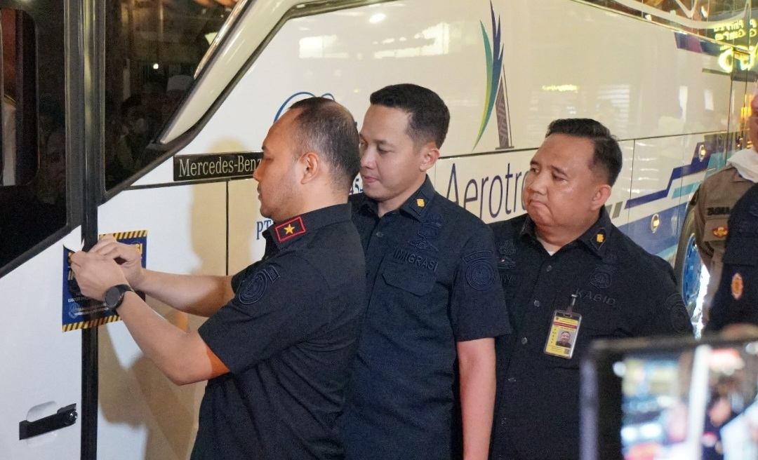 Pangkas Antrean, Imigrasi Buka Layanan di Embarkasi