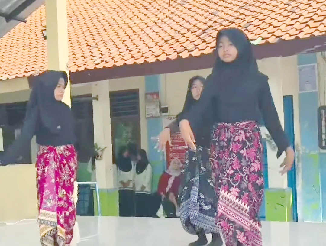 Kegiatan Siswa SMPN 1 Sukadiri, Liburkan Ekskul, Perbanyak Kegiatan Keagamaan