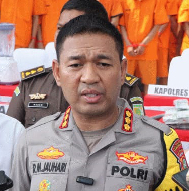 Kapolrestro Ajak Warga Jaga Lingkungan 