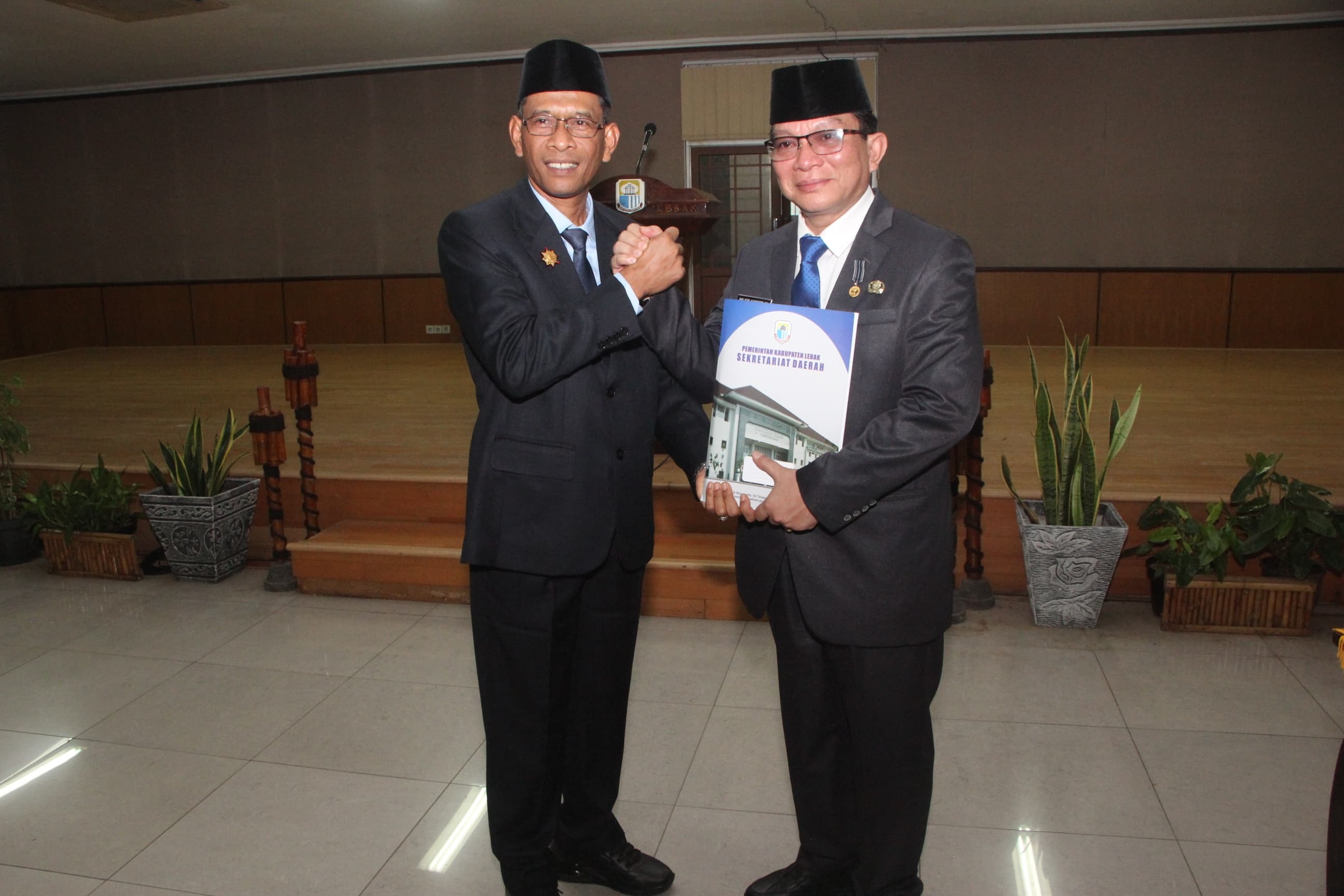 Hasbi Minta Pejabat Jangan Hidup Mewah