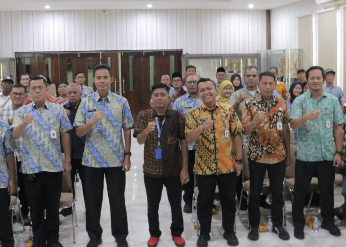 Camat Jamin Layanan Air Bersih Optimal