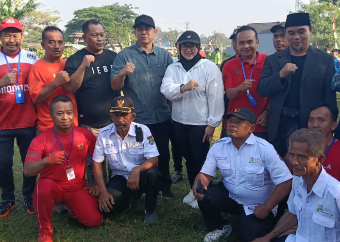 Buka Turnamen 17-an Kompleks Sovil, Wabup Intan Minta Warga Bangun Kerukunan dan Kekompakan