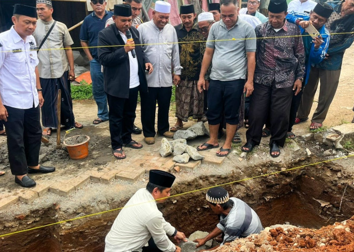 Masjid Agung Jami Baitur Rahim Dibangun