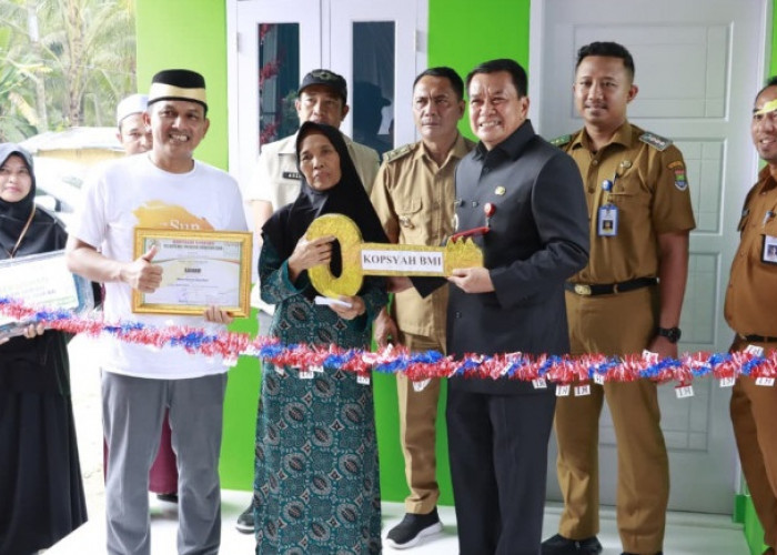 Kolaborasi Bermanfaat Buat Rakyat, Hibah Rumah Siap Huni di Desa Margamulya