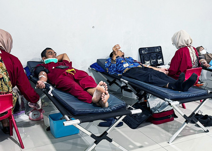 PMI Mauk Siapkan Sembako untuk Pendonor