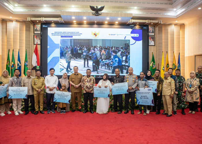 Lewat Akad Massal KUR, bank bjb Perkuat Akses Pembiayaan UMKM dan Kredit Perumahan di Banten