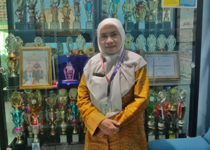 Kepsek SDN Keroncong Mas Permai, Tuti Sholihah, Meniti Karir dengan Kedisiplinan dan Ketulusan