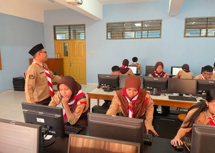 SMPN 2 Jayanti Bekali Siswa Pemahaman Teknologi Dunia Pendidikan