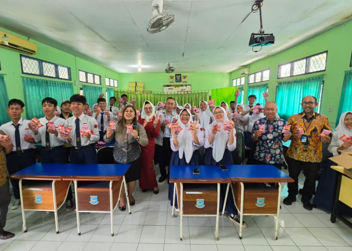 Pemkot Gandeng Swasta Bagikan Snack Gratis untuk Siswa dan Guru