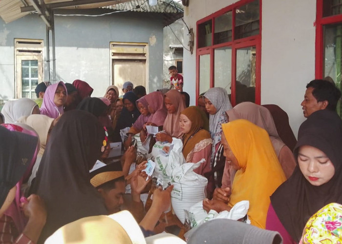 Ribuan KPM di Mekar Baru Terima Bantuan Pangan