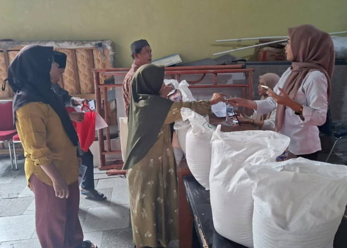 Pastikan Penerima Manfaat Sesuai Data, Salurkan Bantuan Pangan Beras untuk 1.148 KPM