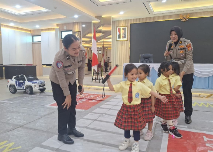 Sat Lantas Polres Tangsel Edukasi Anak Disiplin Lalin