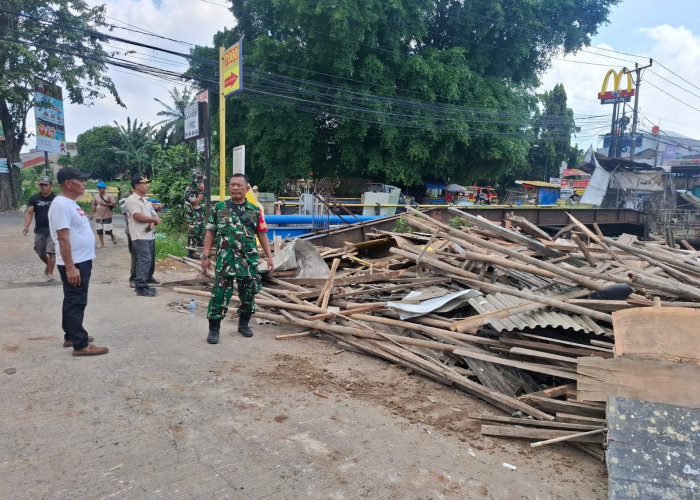 Normalisasi Sungai Cirarab, Bangunan di Sempadan Sungai Dibongkar 