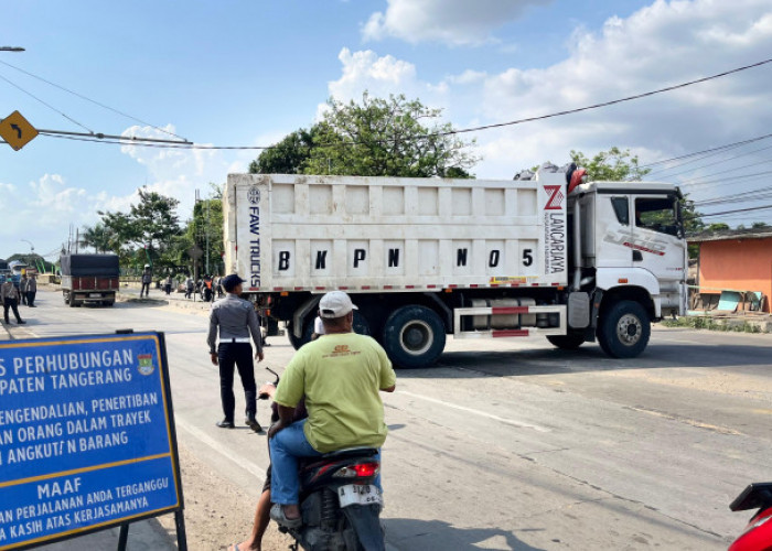 Surat Edaran Operasional Truk Tanah Masih Berlaku, Agar Perbaikan Konstruksi Jalan Optimal