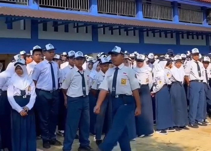 SMPN 3 Curug Ingatkan Siswa Lengkapi Peralatan Belajar