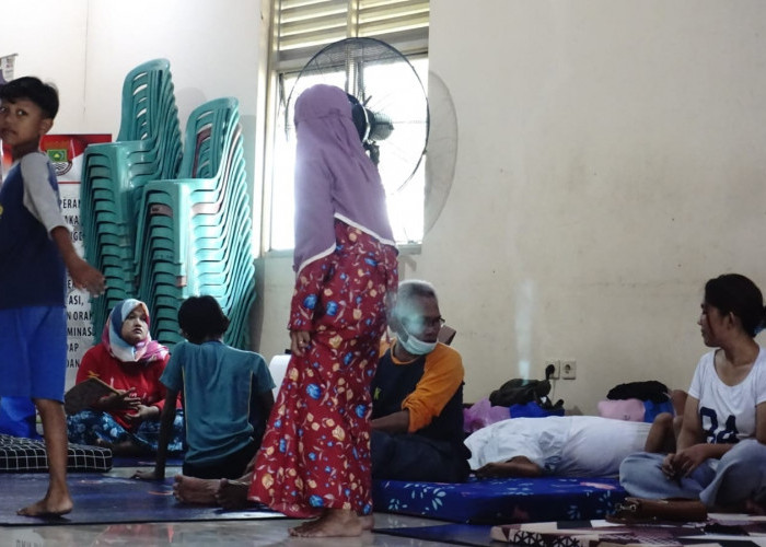 Ratusan Warga Rajeg Terserang ISPA, Dampak Kebakaran TPA Jatiwaringin bagi Kesehatan