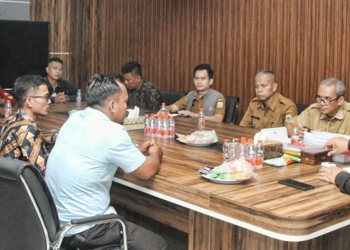 Wabup Amir Terima Audiensi Mantri Tani Desa