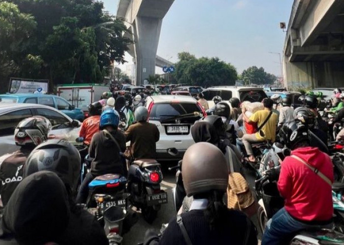 Proyek Jembatan Sasak Rembaga Picu Kemacetan