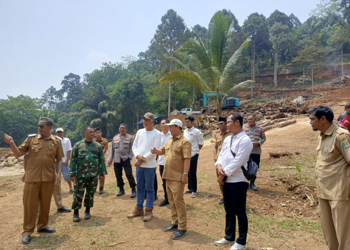Aliran Sungai Cikalumpang Dibelokkan, Proyek Yayasan Cinta Diri Sejati Dihentikan 
