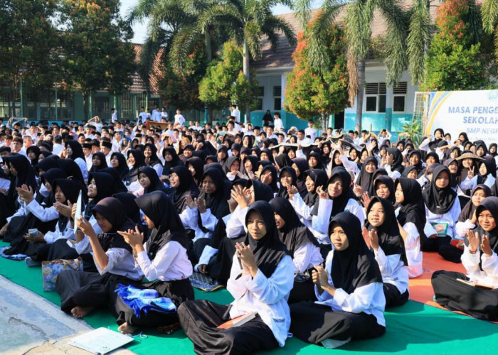 Seragam Gratis Dibagikan September, Untuk Siswa Baru SD dan SMP di Kota Serang