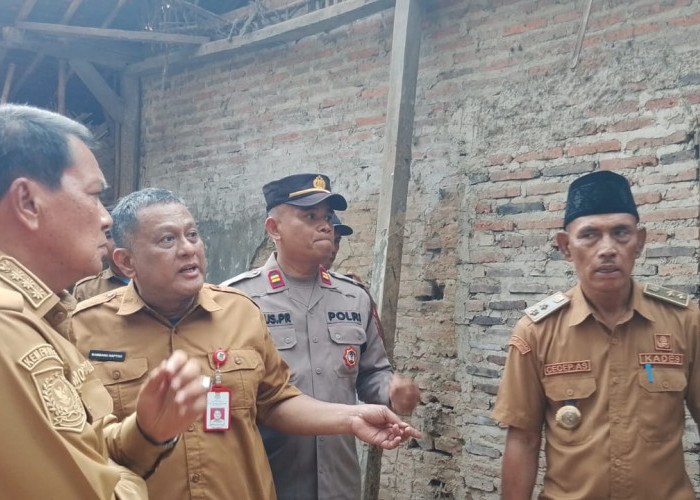 Bupati Cek Kesiapan Pembangunan RTLH, Pemilik Minta Dibangun Hari Jumat