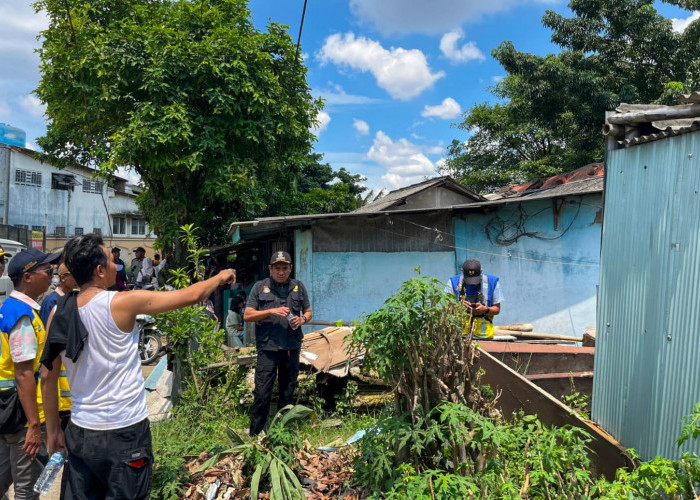 Lahan PT Intek Tetap Akan Bongkar, Penertiban Bangunan Liar di Bantaran Sungai Cirarab