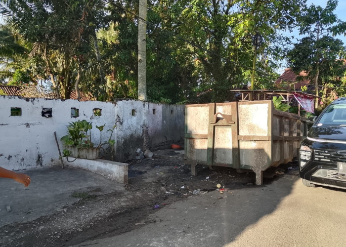 Terkesan Kumuh 2 TPS Sampah Dalam Kota Ditutup